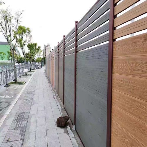 天津西青区木塑户外地板栏杆工程|天津塑木地板材料具有木制品的外观和质感，无木材的节疤